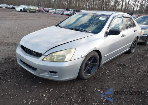 2003 Honda Accord 2.4 Ex z USA, uszkodzony, nr VIN 1HGCM55693A028519